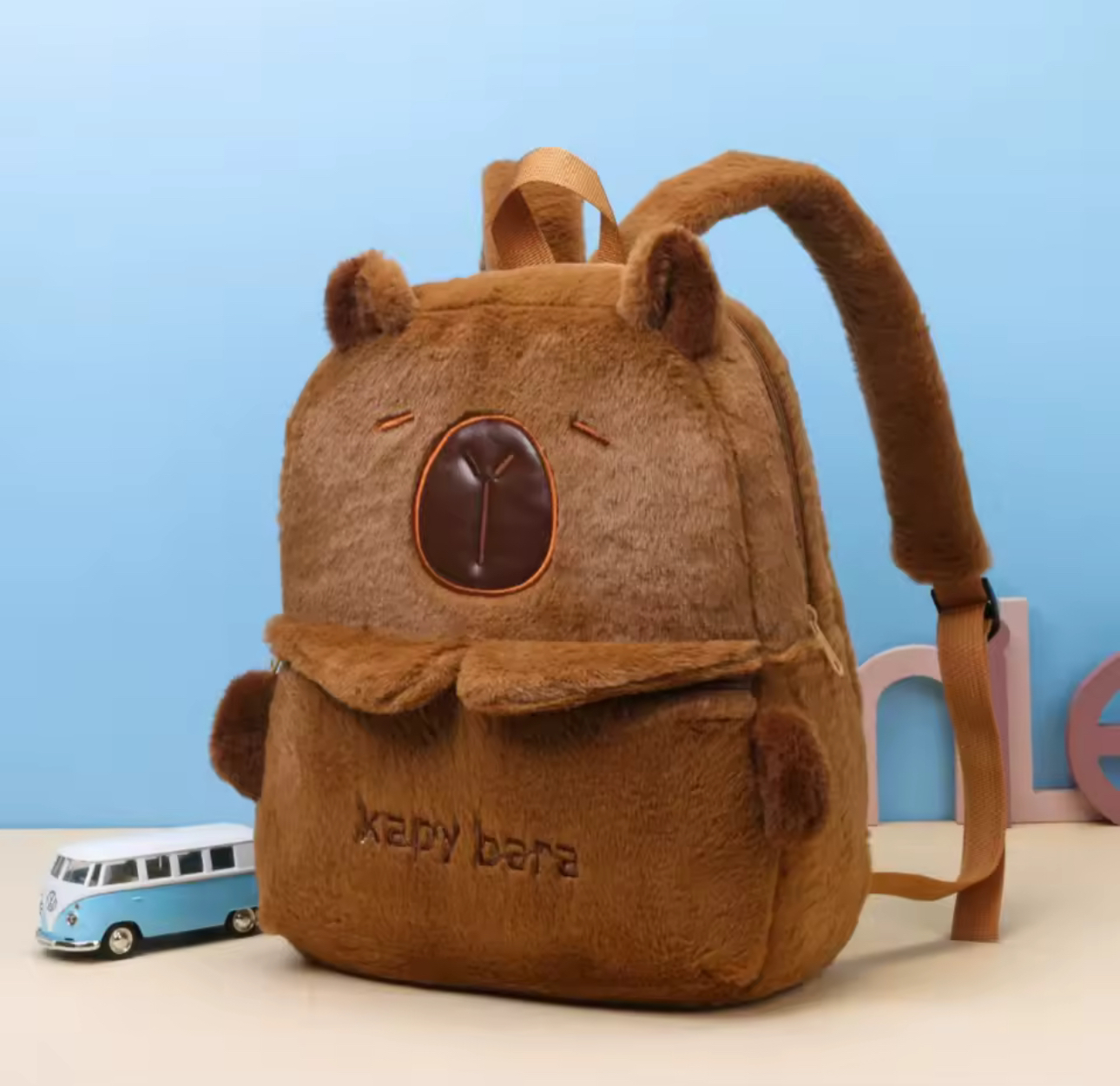 Miniatura 4 de COMBO MOCHILA + BOLSO CAPYBARA AFELPADO